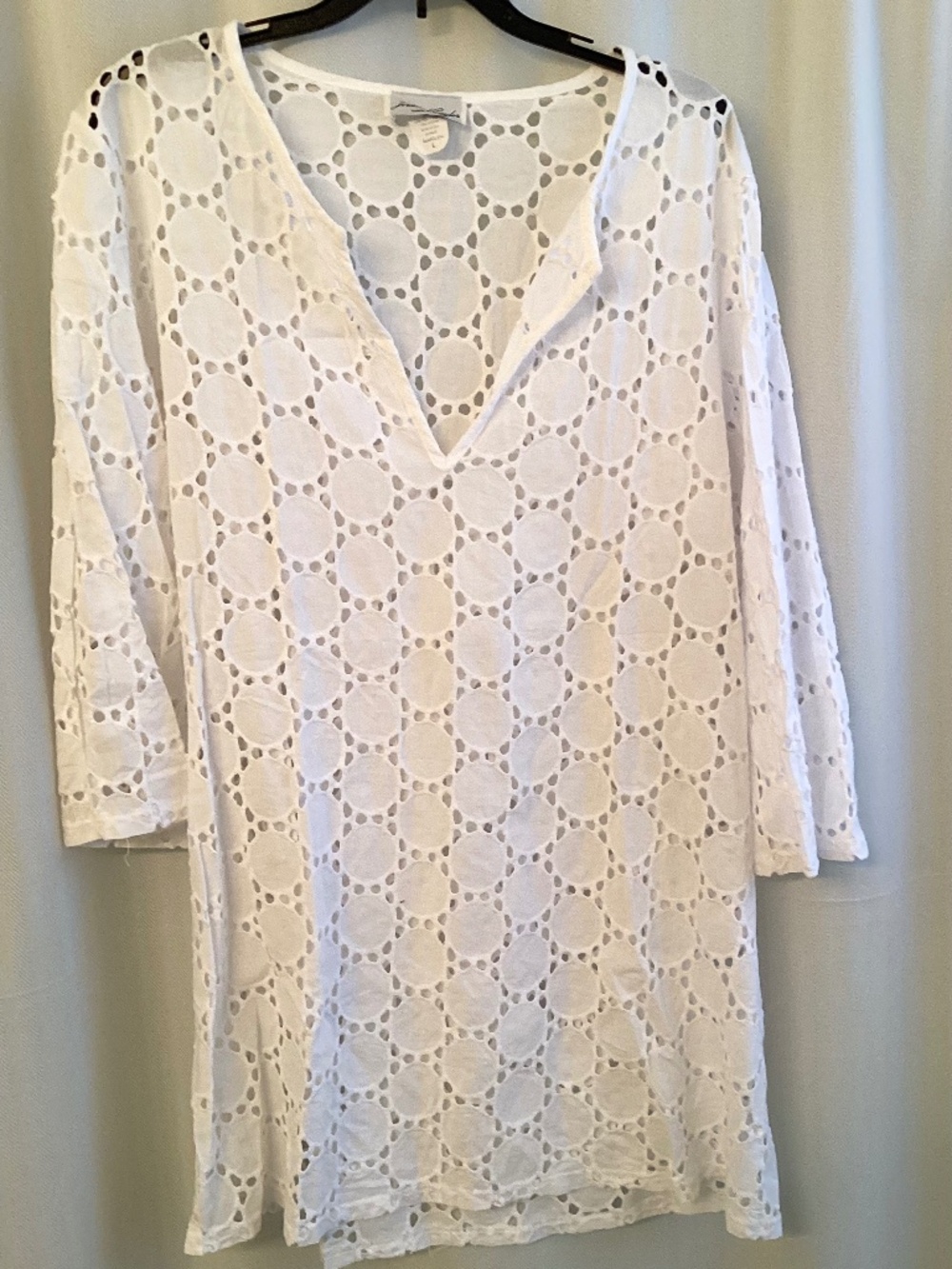 Jordan Taylor eyelet coverup, size large